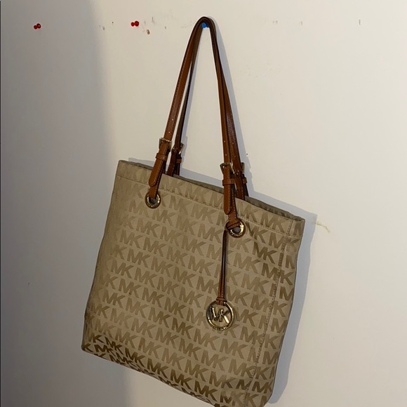 MK Beige Tote - Picture 1 of 5
